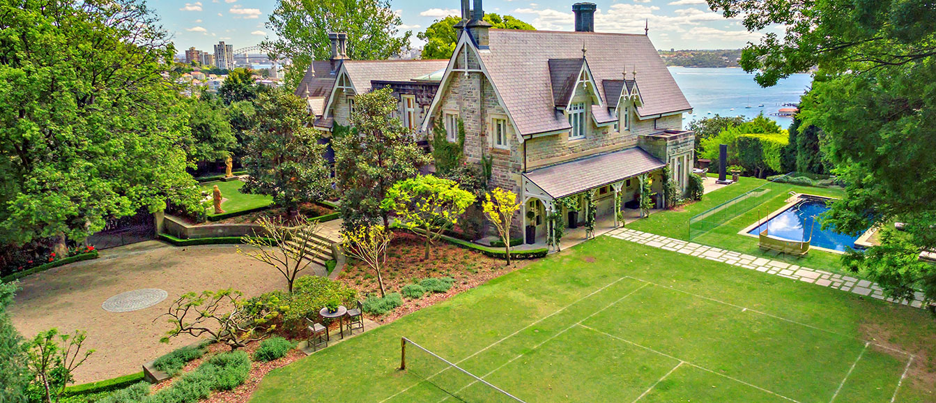 luxury sydney home tennis court